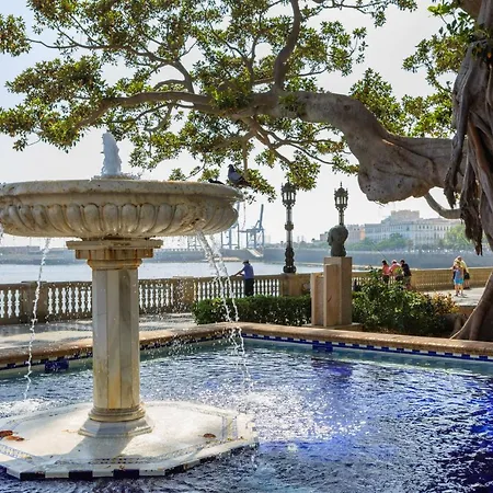 Patio-caleta By Cadiz4rentals